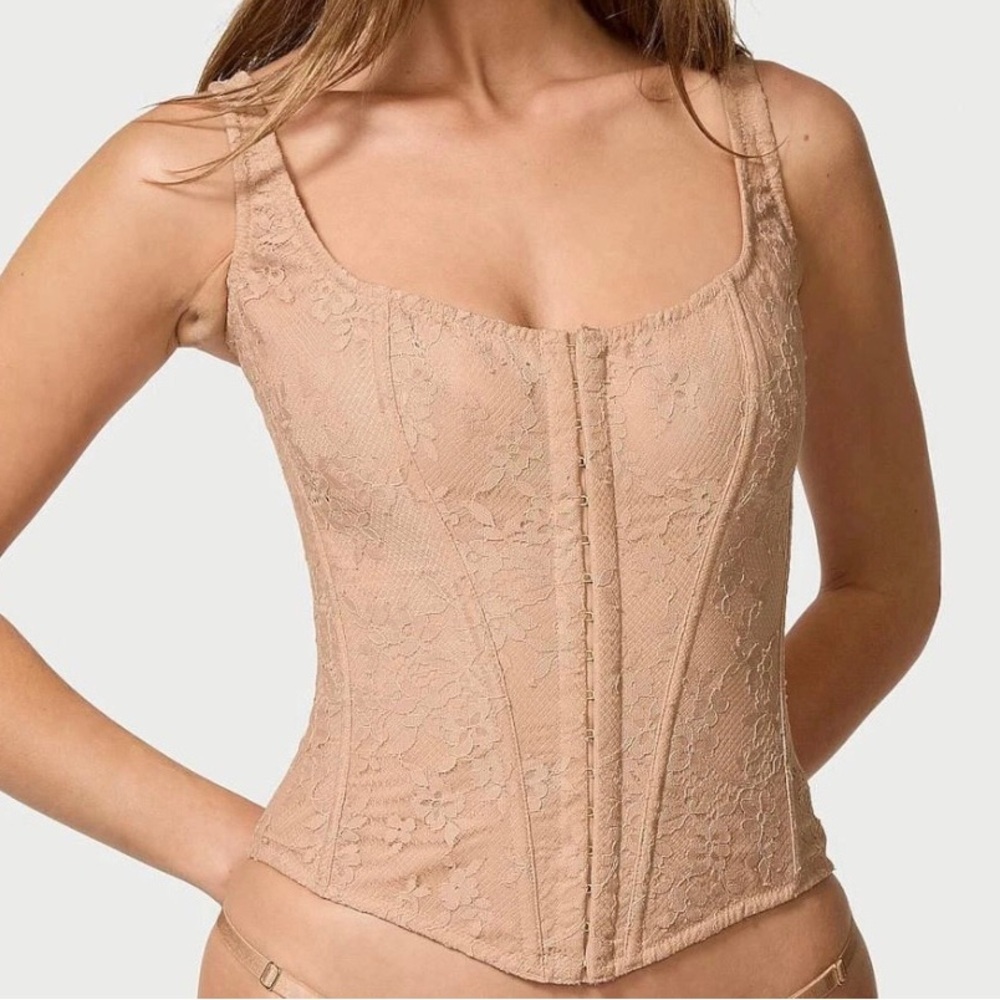 Victoria's Secret Lace Underbust Corset Top - Nude Blush M-DD